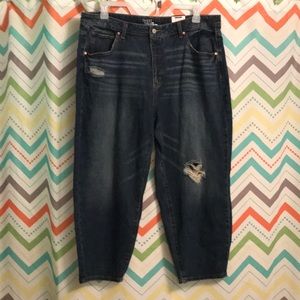 NWT - Time & Tru distressed jeans - size 20